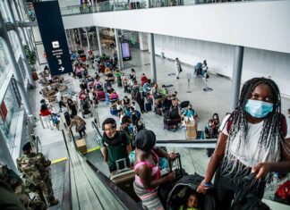Francia hará test en los aeropuertos a los viajeros procedentes de países de riesgo Francia
