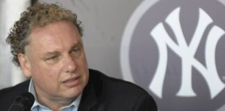 El presidente del Bronx llama «cínicos» a los Yankees por invitar a Trump Randy Levine
