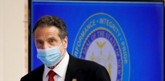 Nueva York obliga a visitantes de diez nuevos estados a hacer cuarentena Andrew Cuomo.