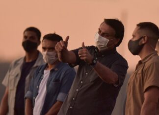 Un nuevo positivo por COVID frustra la «vuelta a la normalidad» de Bolsonaro brasil