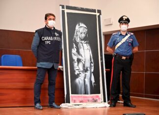 Italia devuelve a Francia la obra robada de Banksy en homenaje a Bataclan