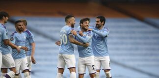 Guardiola alaba a Silva: «Es el mejor que he visto en espacios reducidos»