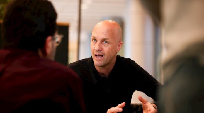 Jordi Cruyff se repiensa su futuro al frente de la selección ecuatoriana