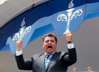 Aplazan hasta agosto la audiencia del líder de La Luz del Mundo