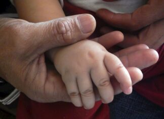 Bebés de embarazos de alto riesgo tienen mayor desarrollo cognitivo y motor