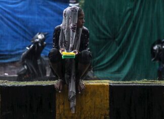 Aumentan a 49 los muertos por las lluvias del monzón en Nepal