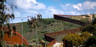 Piden en EE.UU. parar el muro tras un informe oficial que cuestiona su utilidad