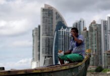 Barrio pobre de Panamá sobrevive a la pandemia gracias a la pesca artesanal