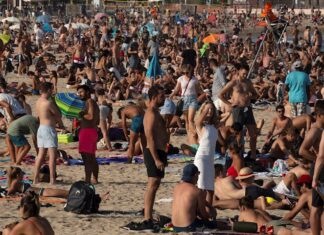 Los contagios subieron un 400 % en España desde el final del confinamiento