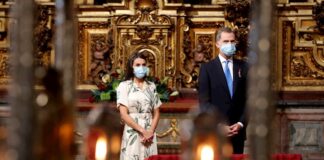 El rey pide «unidad profunda» y solidaridad entre territorios ante la crisis