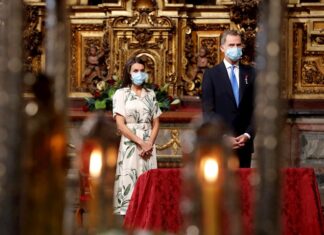 El rey pide «unidad profunda» y solidaridad entre territorios ante la crisis