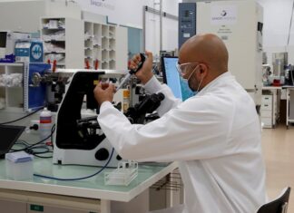 Reino Unido se hace con 60 millones de dosis de una nueva vacuna