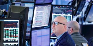 Wall Street cierra en verde y el Nasdaq marca nuevo récord