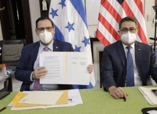 Estados Unidos y Honduras firman Memorándum de Entendimiento para implementar iniciativa América Crece. Lisandro Rosales