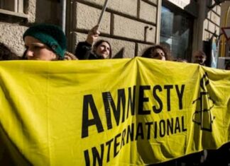 Un tribunal turco condena a líderes de Amnistía Internacional por terrorismo