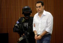 Otorgan la libertad condicional a un cómplice del expresidente salvadoreño Saca César Funes.