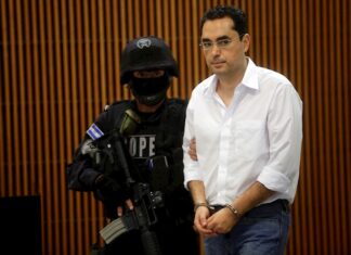 Otorgan la libertad condicional a un cómplice del expresidente salvadoreño Saca César Funes.