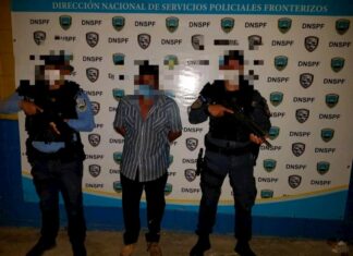 Agentes policiales capturan a dos personas por el delito de tráfico ilegal de personas en Choluteca