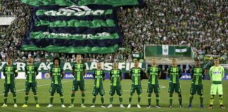 Por 14 infectados con COVID-19 cancelan partido del Chapecoense en Brasil