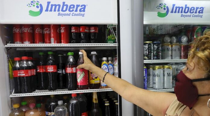 México choca con la industria de alimentos procesados en medio de la pandemia comida