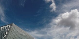 Telefónica presenta una oferta por el negocio móvil del grupo brasileño Oi cielo