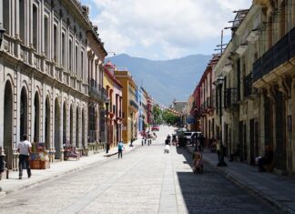 Estado mexicano de Oaxaca ordena confinar ciertas regiones por alza de casos Oaxaca Mexico
