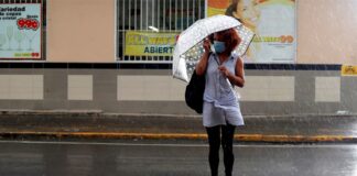 La gobernadora de Puerto Rico emite una nueva orden para frenar el coronavirus lluvia