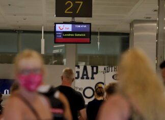 TUI suspende sus paquetes a España hasta el 9 de agosto excepto a las islas TUI
