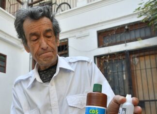 El dióxido de cloro y su polémico uso en Bolivia para tratar la COVID-19 dióxido de cloro