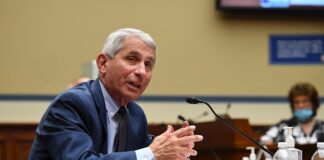 Fauci espera que China y Rusia prueben sus vacunas antes de administrarlas Fucci