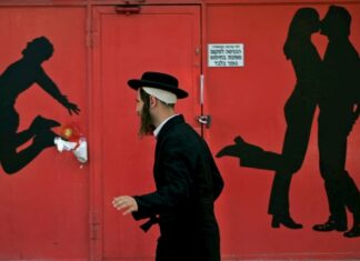 Israel multará desde hoy a los clientes de la prostitución