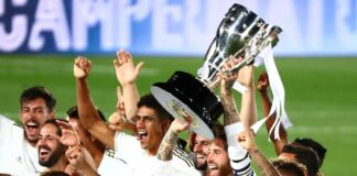 Los madridistas cumplen y celebran el título desde sus coches real madrid