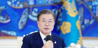 Seúl prohíbe las manifestaciones de más de 10 personas por un brote de COVID-19