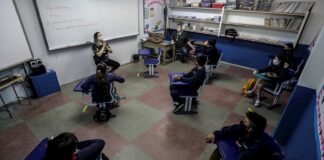 El regreso a las aulas, otro dilema en América ante la COVID aula