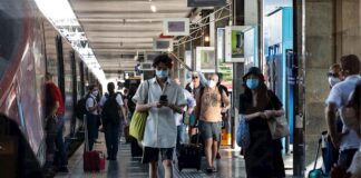 Las muertes por coronavirus superan las 800.000 en el mundo