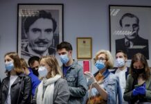 Rusia venderá al mundo su vacuna contra COVID-19 bajo el nombre de Sputnik V