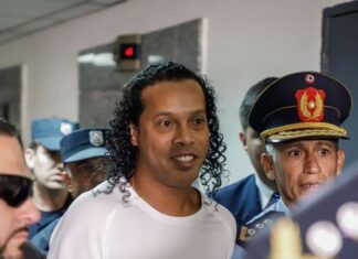 Ronaldinho es puesto en libertad tras seis meses detenido en Paraguay