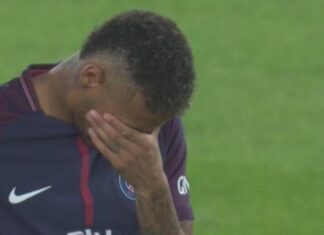 Neymar, inconsolable