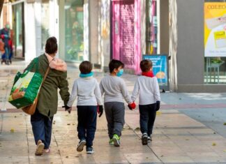 Síntomas del covid-19 en niños y esto dicen los pediatras sobre cómo actuar
