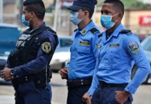 Policía Nacional de Honduras con relación a un video que muestra a funcionarios policiales lanzando una bomba de gas lacrimógeno