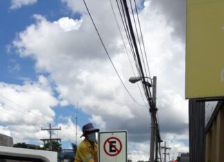 AMDC instala señales de tránsito en la capital