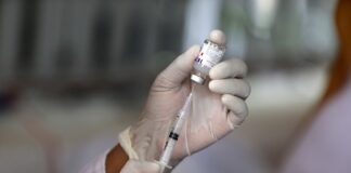 Chile participará en ensayos de una vacuna para COVID-19 de Johnson&Johnson vacuna