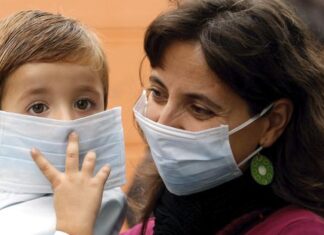 Niños asintomáticos con covid-19 pueden expulsar virus durante unas semanas