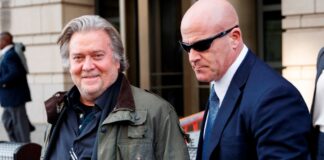 Steve Bannon, detenido por defraudar a donantes para el muro de Trump