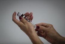 El Gobierno de Sao Paulo firma un contrato por 46 millones de dosis de Coronavac vacuna