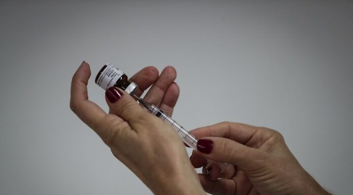 El Gobierno de Sao Paulo firma un contrato por 46 millones de dosis de Coronavac vacuna