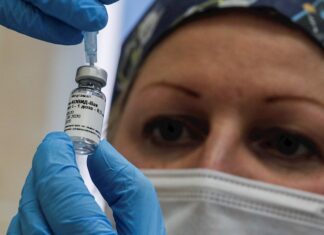 Hallan mutación del coronavirus en EEUU que pudo haberlo hecho más contagioso vacuna