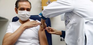 El ministro de Salud de Brasil confía en comenzar a vacunar en enero vacuna