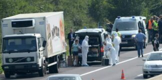 Encuentran a 43 refugiados al borde de la asfixia en un camión en Austria
