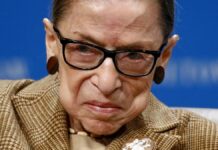 Muerte de jueza impacta en la campaña y Trump pide cubrir su vacante pronto